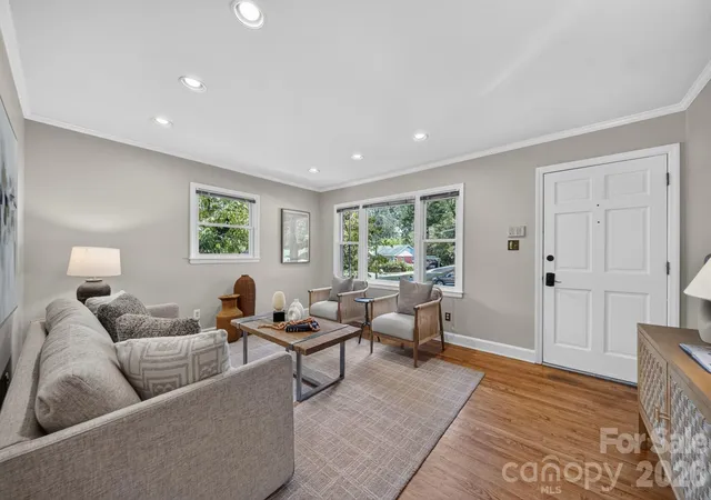 Photo 2 of Single family home for sale at 7601 Woodstream Dr, Charlotte, NC 28210 | MLS# 4424683 | Listing updated on 2026-09-26