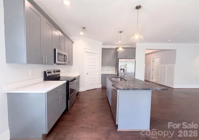 Photo 2 of Single family home for sale at 102 Sweet Oaks Ln, Statesville, NC 28677 | MLS# 4424684 | Listing updated on 2026-10-20