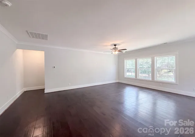 Photo 3 of Single family home for sale at 102 Sweet Oaks Ln, Statesville, NC 28677 | MLS# 4424684 | Listing updated on 2026-10-20