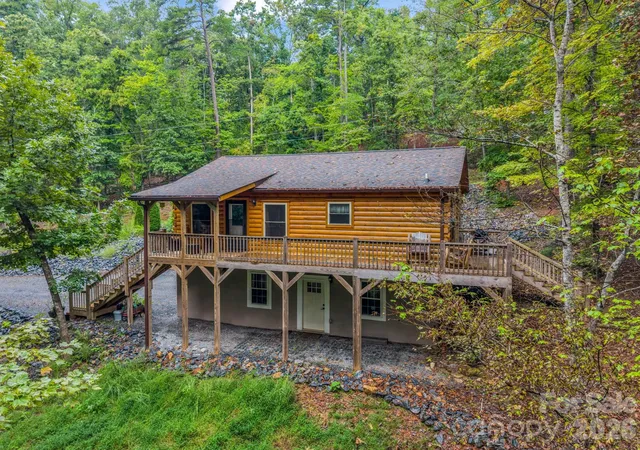 Photo 3 of Single family home for sale at 344 Wolf Trl, Lake Lure, NC 28746 | MLS# 4424694 | Listing updated on 2026-09-26