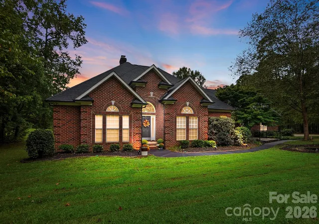 Photo 1 of Single family home for sale at 1304 Presson Farm Ln, Monroe, NC 28110 | MLS# 4424696 | Listing updated on 2026-10-14