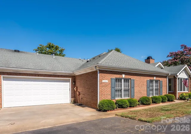 Condo for sale at 11411 Olde Turnbury Ct, Charlotte, NC 28277 | MLS# 4424700