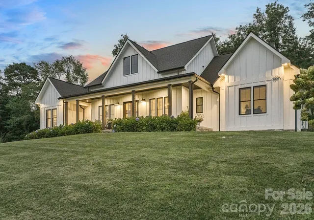 Photo 2 of Single family home for sale at 2039 Cane Crk Rd, Fletcher, NC 28732 | MLS# 4424701 | Listing updated on 2026-09-24