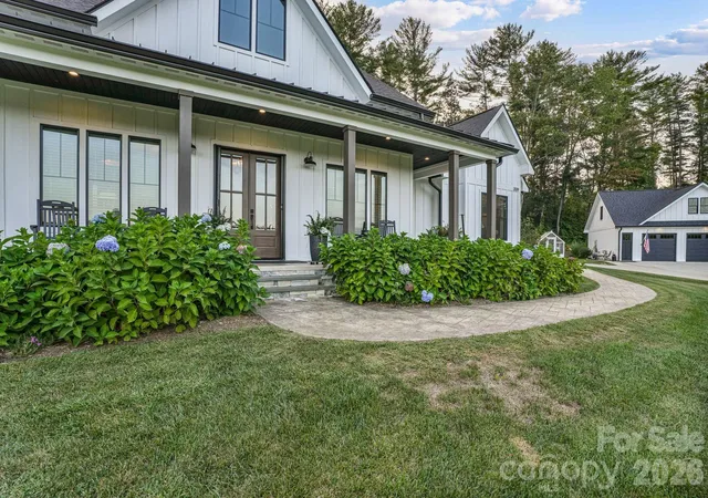 Photo 3 of Single family home for sale at 2039 Cane Crk Rd, Fletcher, NC 28732 | MLS# 4424701 | Listing updated on 2026-09-24