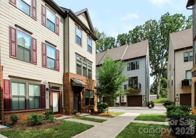 Photo 2 of Townhouse for sale at 505 Cubitt Ct, Charlotte, NC 28205 | MLS# 4424707 | Listing updated on 2026-09-26