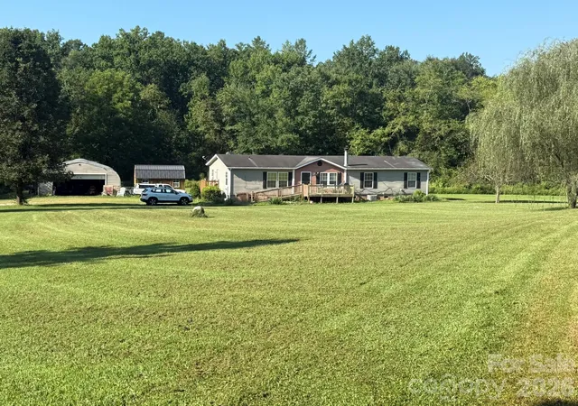 Photo 1 of Single family home for sale at 907 Epley Dr, Marion, NC 28752 | MLS# 4424716 | Listing updated on 2026-09-22