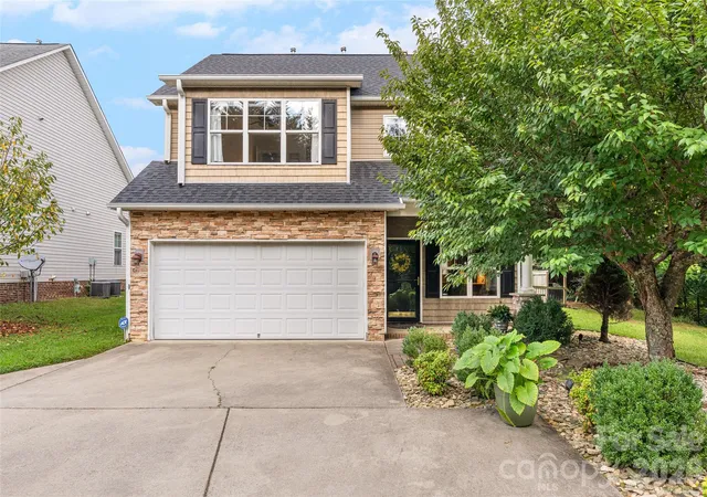 Single family home for sale at 16 Holmes Ln, Arden, NC 28704 | MLS# 4424717 | Listing updated on 2026-09-17