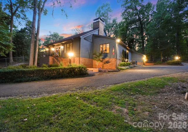Photo 1 of Sale Pending at 211 Lamplighter Ln, Mount Holly, NC 28120 | MLS# 4424718 | Listing updated on 2026-09-20