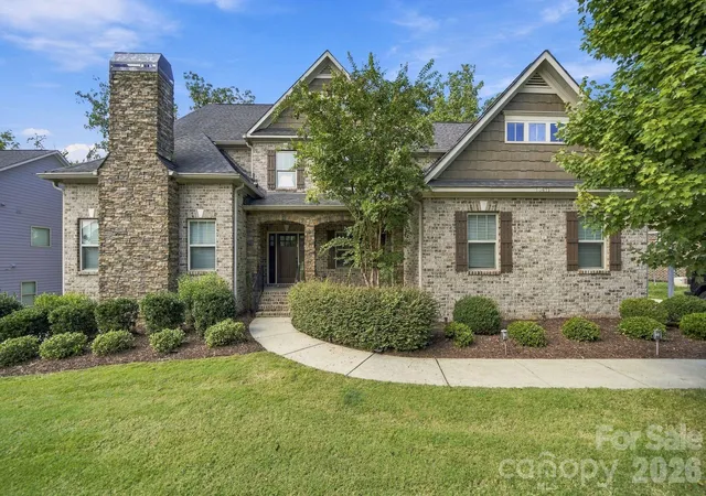 Photo 1 of Single family home for sale at 13411 Crystal Springs Dr, Huntersville, NC 28078 | MLS# 4424723 | Listing updated on 2026-10-03