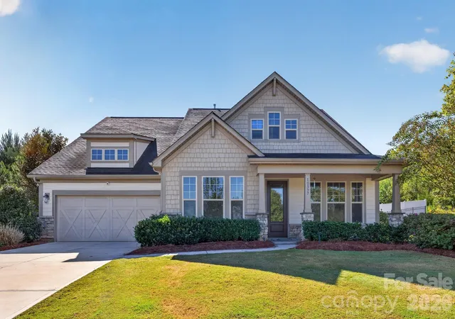 Photo 1 of Single family home for sale at 10537 Black Locust Ln, Charlotte, NC 28215 | MLS# 4424736 | Listing updated on 2026-10-09