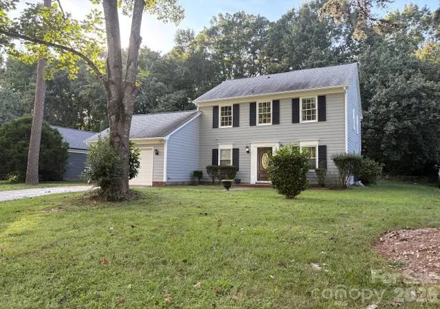 Photo 1 of Single family home for sale at 5324 Donnefield Dr, Charlotte, NC 28227 | MLS# 4424740 | Listing updated on 2026-10-24