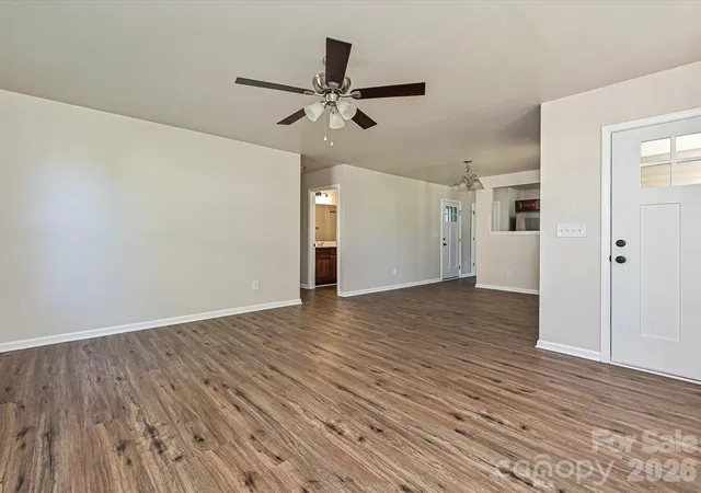 Photo 3 of Single family home for sale at 930 Wainwright Ave, Charlotte, NC 28206 | MLS# 4424744 | Listing updated on 2026-10-28