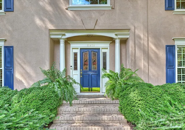 Photo 2 of Single family home for sale at 11925 Braid Hills Dr, Charlotte, NC 28277 | MLS# 4424746 | Listing updated on 2026-10-09