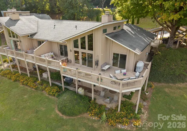 Condo for sale at 116 Country Ridge Rd, Hendersonville, NC 28739 | MLS# 4424750