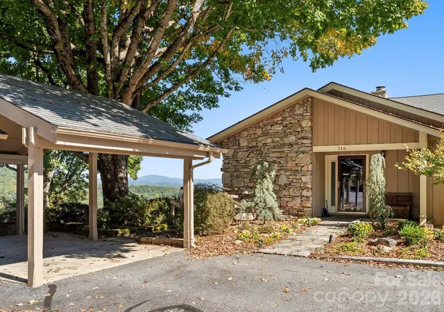 Photo 1 of Condo for sale at 116 Country Ridge Rd, Hendersonville, NC 28739 | MLS# 4424750 | Listing updated on 2026-10-20