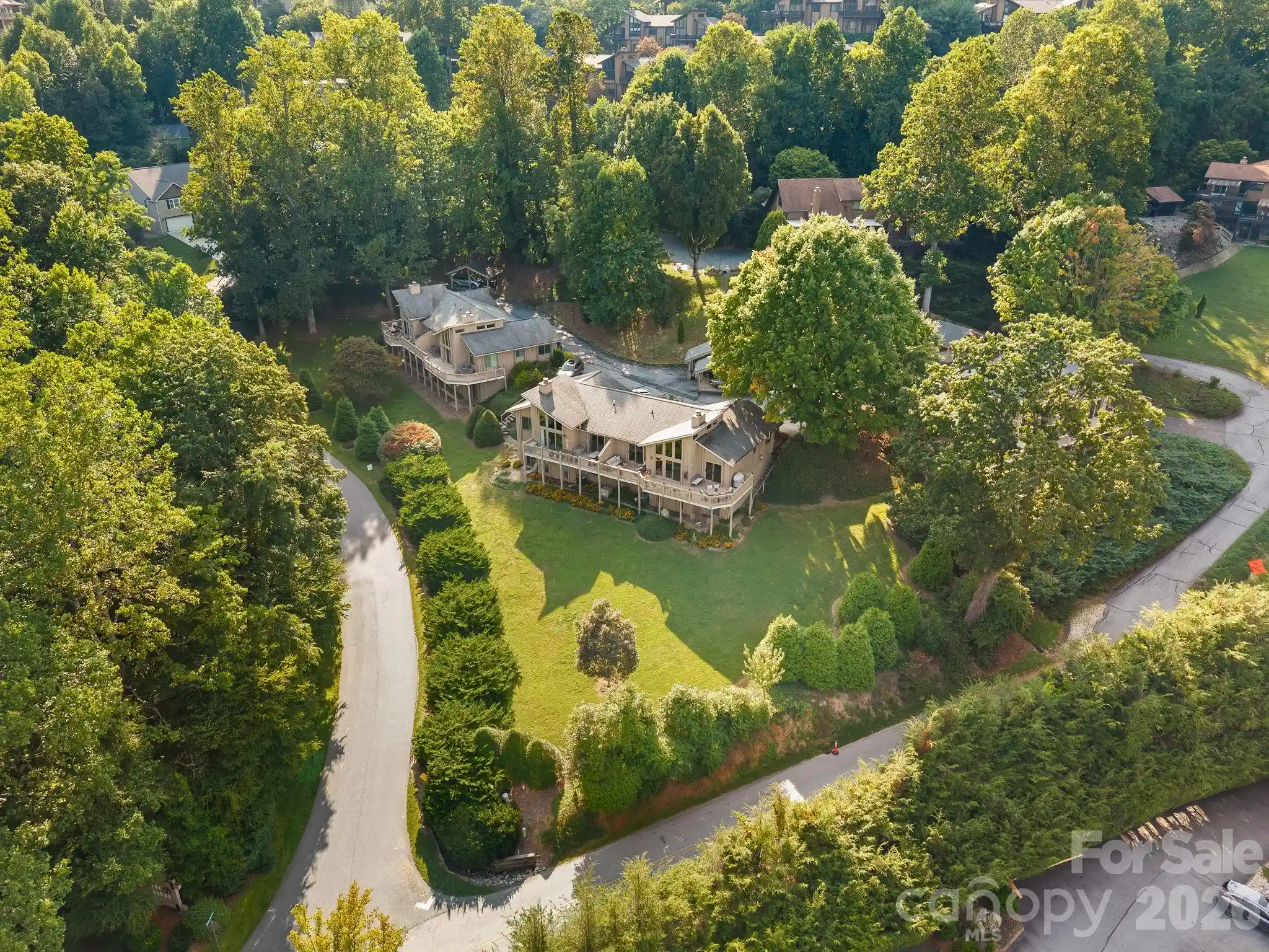 Listing Photo 45 - Condo for sale in 116 Country Ridge Rd located at 116 Country Ridge Rd, Hendersonville, NC 28739 - Unit 116 Country Ridge Rd
