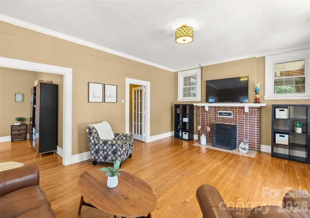 Photo 4 of Single family home for sale at 2510 Shelton Ave, Statesville, NC 28677 | MLS# 4424751 | Listing updated on 2026-09-22