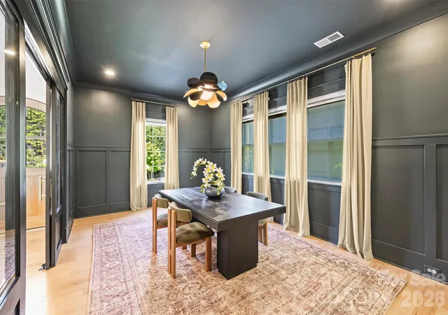 Photo 3 of Single family home for sale at 3224 E Ford Rd, Charlotte, NC 28205 | MLS# 4424757 | Listing updated on 2026-09-18