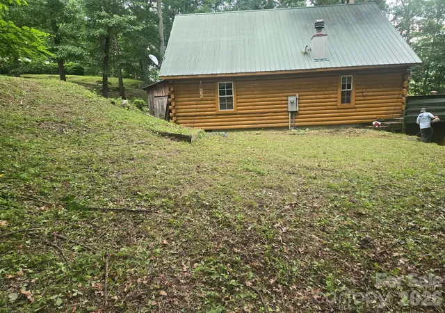 Photo 3 of Single family home for sale at 67 Mistletoe Ridge, Waynesville, NC 28786 | MLS# 4424771 | Listing updated on 2026-09-22