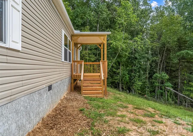 Photo 1 of Single family home for sale at 162 Ada Way, Hendersonville, NC 28791 | MLS# 4424776 | Listing updated on 2026-09-20
