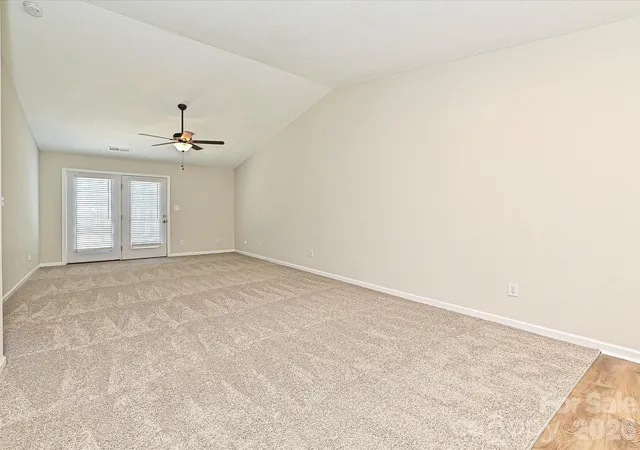 Photo 3 of Townhouse for sale at 2013 Pin Oak Pl, Cramerton, NC 28032 | MLS# 4424796 | Listing updated on 2026-09-29