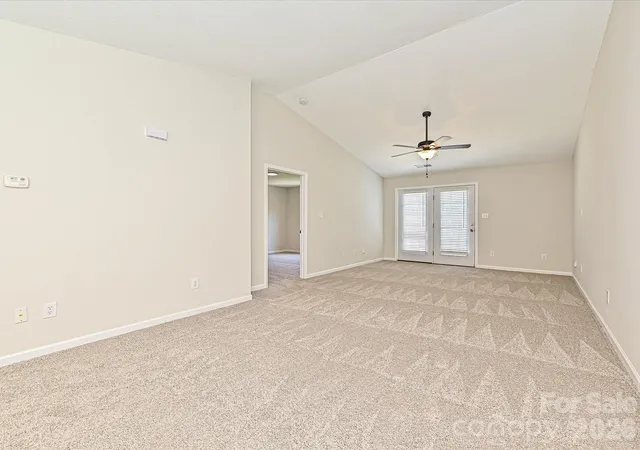 Photo 3 of Townhouse for sale at 2013 Pin Oak Pl, Cramerton, NC 28032 | MLS# 4424796 | Listing updated on 2026-09-29