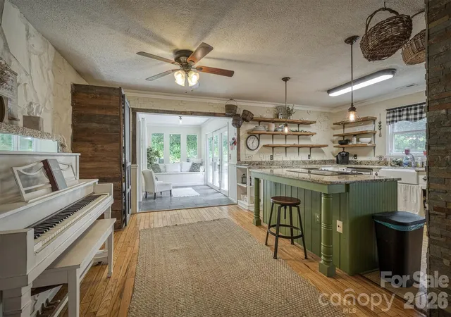 Photo 4 of Single family home for sale at 665 Will Robbins Ln, Newland, NC 28657 | MLS# 4424798 | Listing updated on 2026-09-21