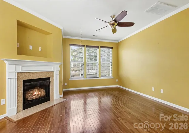 Photo 4 of Townhouse for sale at 845 Windy Fls Dr, Huntersville, NC 28078 | MLS# 4424800 | Listing updated on 2026-09-30