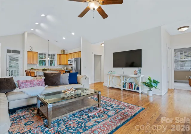 Photo 3 of Single family home for sale at 1 Craftsman Cir, Asheville, NC 28805 | MLS# 4424808 | Listing updated on 2026-10-29