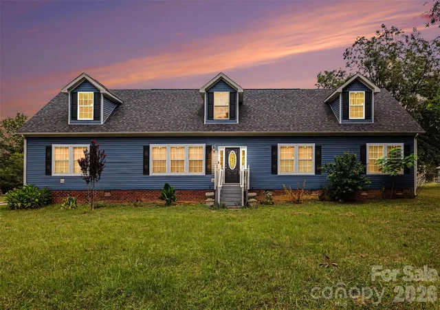 Photo 1 of Single family home for sale at 5780 Oak St, Fort Lawn, SC 29714 | MLS# 4424810 | Listing updated on 2026-09-29