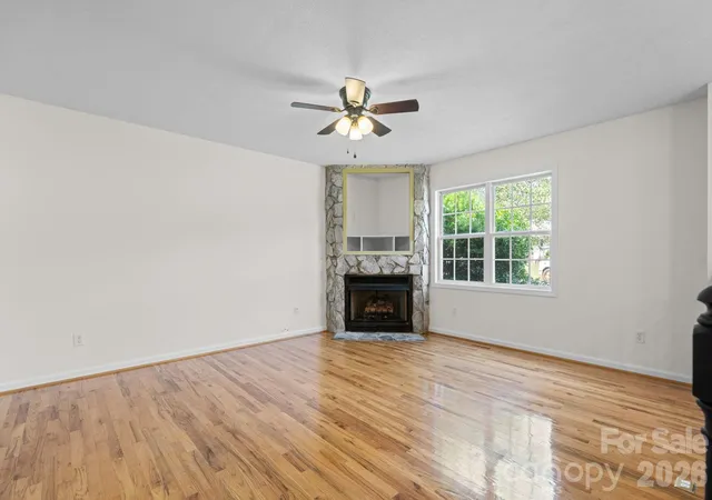 Photo 3 of Single family home for sale at 2103 Samanthas Wells Ln, Newton, NC 28658 | MLS# 4424812 | Listing updated on 2026-09-24