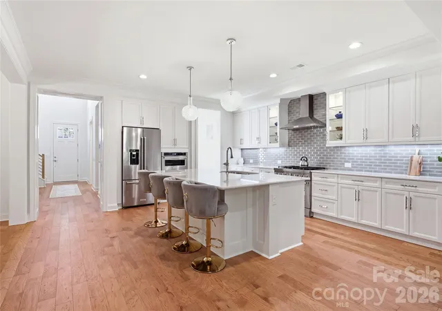 Photo 3 of Single family home for sale at 6068 Holden Ct, Fort Mill, SC 29715 | MLS# 4424826 | Listing updated on 2026-10-09