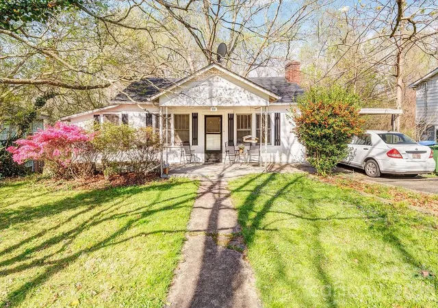 Multi family home for sale at 119 Fairfax Ave, Asheville, NC 28806 | MLS# 4424832