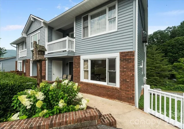 Photo 2 of Condo for sale at 75 Nazarene Way #2, Waynesville, NC 28785 | MLS# 4424848 | Listing updated on 2026-09-20