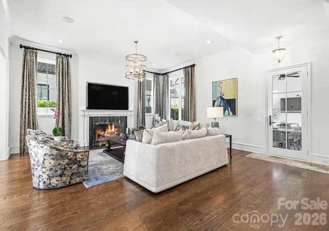 Photo 2 of Condo for sale at 1318 S Kings Dr, Charlotte, NC 28207 | MLS# 4424849 | Listing updated on 2026-09-17