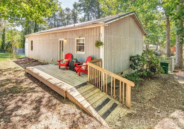 Photo 1 of Single family home for sale at 120 Eastwood Ave, Swannanoa, NC 28778 | MLS# 4424854 | Listing updated on 2026-09-20