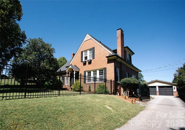 Photo 1 of Single family home for sale at 569 Rutherford Rd, Marion, NC 28752 | MLS# 4424858 | Listing updated on 2026-09-30