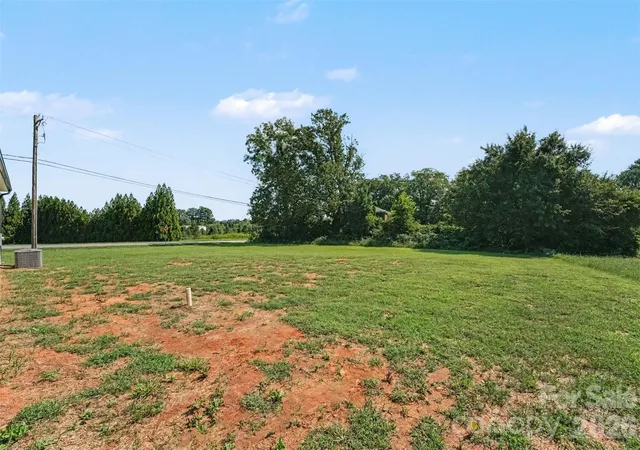 Photo 26 of Single family home for sale at 801 Eagleview Ln, Lawndale, NC 28090 | MLS# 4424870 | Listing updated on 2026-09-17