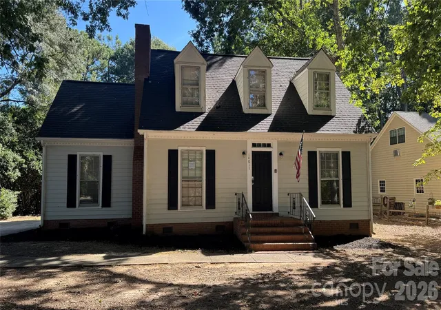 Single family home for sale at 14011 Phillips Rd, Matthews, NC 28105 | MLS# 4424874