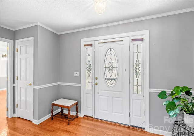Photo 3 of Single family home for sale at 110 Dobbs Dr, Statesville, NC 28625 | MLS# 4424875 | Listing updated on 2026-09-16