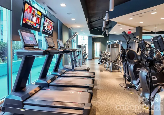 Photo 4 of Condo for sale at 210 N Church St #2813, Charlotte, NC 28202 | MLS# 4424880 | Listing updated on 2026-09-18