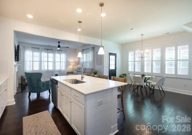 Photo 3 of Single family home for sale at 11324 Westbranch Pkwy, Davidson, NC 28036 | MLS# 4424893 | Listing updated on 2026-09-21