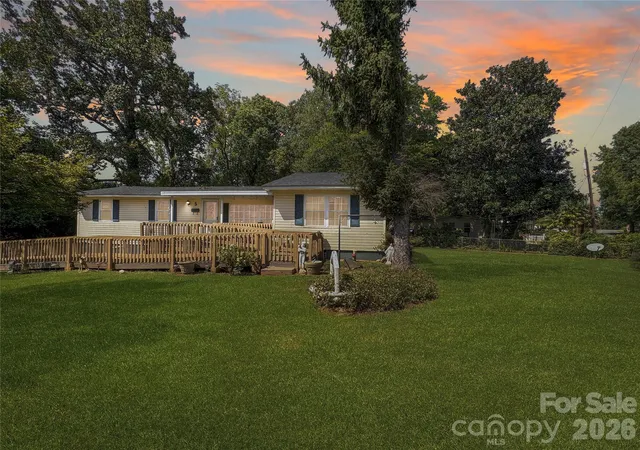 Photo 1 of Single family home for sale at 5 Love St, Lowell, NC 28098 | MLS# 4424901 | Listing updated on 2026-09-16