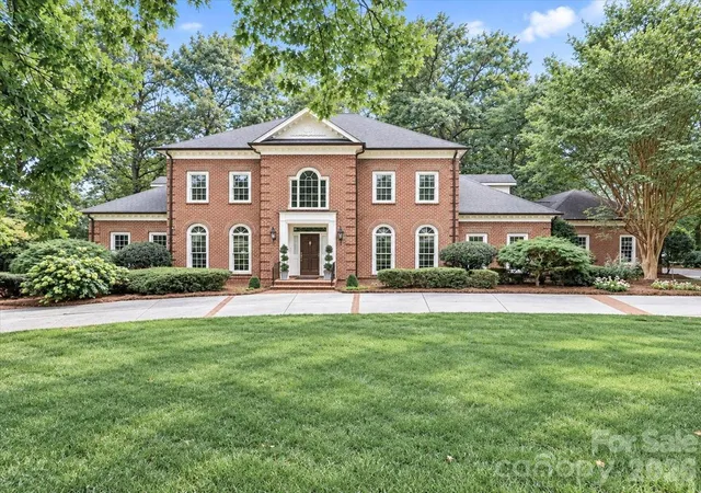 Photo 1 of Single family home for sale at 326 Deauville Rd, Statesville, NC 28625 | MLS# 4424906 | Listing updated on 2026-10-01