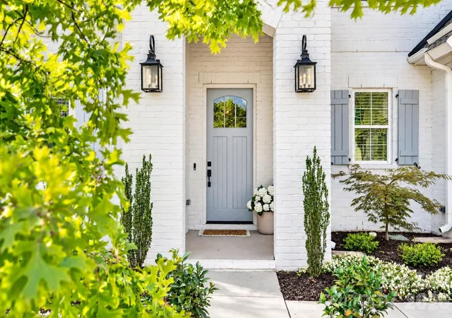 Photo 3 of Single family home for sale at 5575 Arden Ml Dr, Fort Mill, SC 29715 | MLS# 4424912 | Listing updated on 2026-10-09