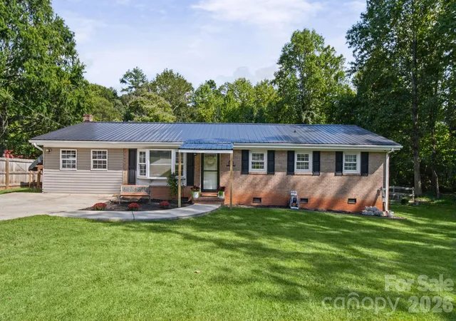 Single family home for sale at 607 Toms Crk Church Rd, Denton, NC 27239 | MLS# 4424914