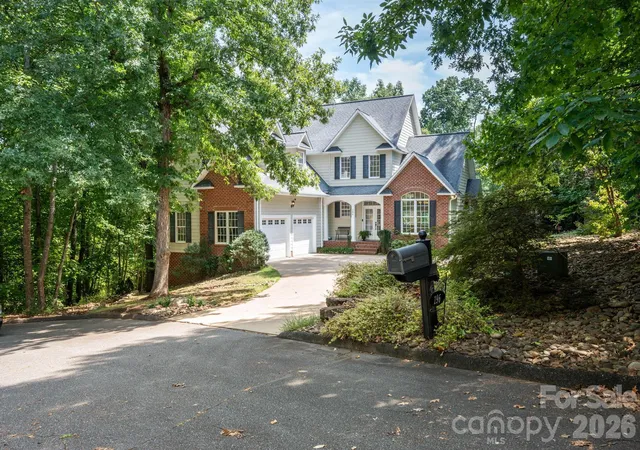 Photo 3 of Sale Pending at 196 E Colonel Hampton Ct, Rutherfordton, NC 28139 | MLS# 4424928 | Listing updated on 2026-09-30