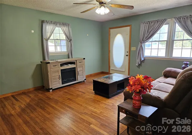Photo 3 of Single family home for sale at 2648 Rose Pl, Lenoir, NC 28645 | MLS# 4424930 | Listing updated on 2026-10-02