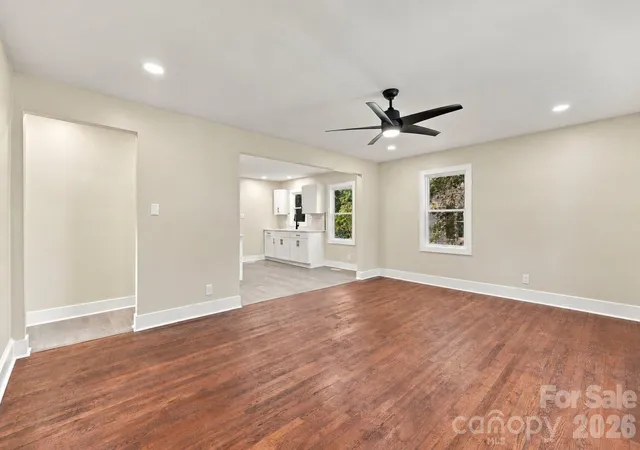 Photo 3 of Single family home for sale at 314 Rockyford St, Morganton, NC 28655 | MLS# 4424931 | Listing updated on 2026-09-19