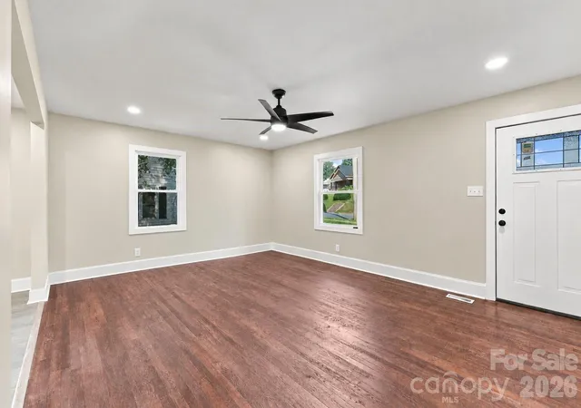 Photo 4 of Single family home for sale at 314 Rockyford St, Morganton, NC 28655 | MLS# 4424931 | Listing updated on 2026-09-19